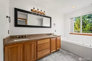 9117 336th St S, Roy, WA 98580 - Photo 16