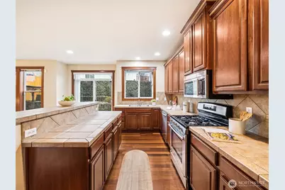 9432 202nd Street E, Graham, WA 98338 - Photo 6