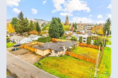 302 1st Avenue E, Pacific, WA 98047 - Photo 38