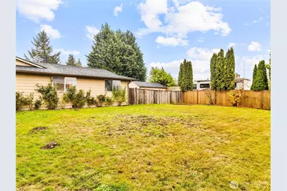 302 1st Avenue E, Pacific, WA 98047 - Photo 32