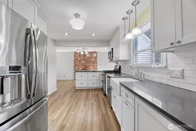 702 47th Street SE, Everett, WA 98203 - Photo 6