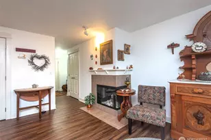 300 N 130th St, Seattle, WA 98133 - Photo 2