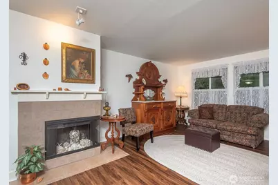 300 N 130th Street #4104, Seattle, WA 98133 - Photo 2