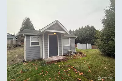 2726 21st Street SW, Puyallup, WA 98373 - Photo 2