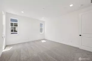 2211 Oak Ct, Milton, WA 98354 - Photo 24