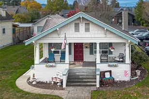 318 4th St SW, Puyallup, WA 98371 - Photo 2