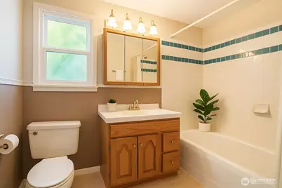 11711 82nd Avenue S, Seattle, WA 98178 - Photo 8