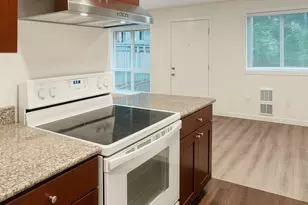 11211 NE 68th St, Kirkland, WA 98033 - Photo 14