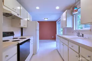 5211 53rd St W, University Place, WA 98467 - Photo 6