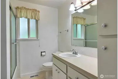 5211 53rd Street W, University Place, WA 98467 - Photo 10