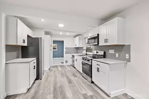 808 E 59th St, Tacoma, WA 98404 - Photo 8