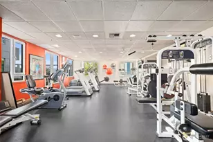 121 Vine St, Seattle, WA 98121 - Photo 16