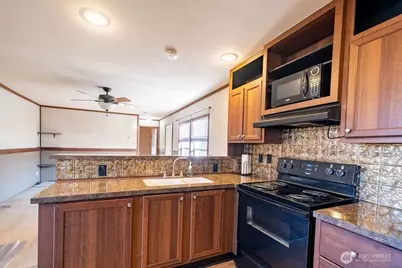 225 NE Ernst #25, Oak Harbor, WA 98277 - Photo 20