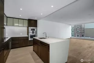 188 Bellevue Way NE, Bellevue, WA 98004 - Photo 10