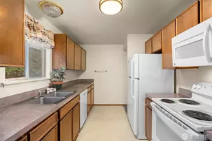 6091 NE Twin Spits Rd, Hansville, WA 98340 - Photo 8