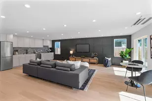 2571 26th Ave W, Seattle, WA 98199 - Photo 32