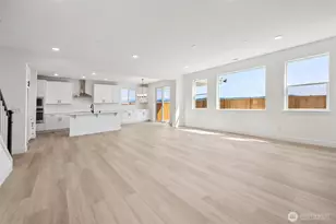 2209 Oak Ct, Milton, WA 98354 - Photo 10