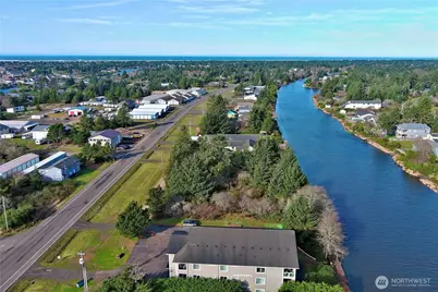978 Point Brown Avenue SE #3, Ocean Shores, WA 98569 - Photo 36
