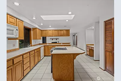 16715 SE 235th Street, Kent, WA 98042 - Photo 4