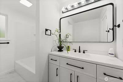 604 N 201st Street, Shoreline, WA 98133 - Photo 28