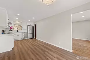 604 N 201st St, Shoreline, WA 98133 - Photo 16