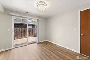 604 N 201st St, Shoreline, WA 98133 - Photo 18