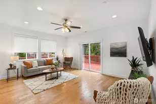 7655 NE 204th Pl, Kenmore, WA 98028 - Photo 4