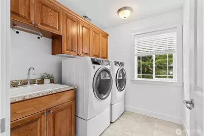 7650 NE 204th Place, Kenmore, WA 98028 - Photo 30