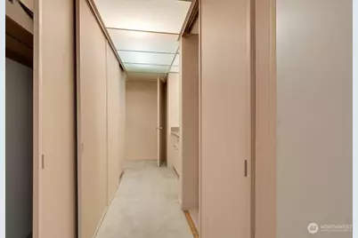 1620 43rd Avenue E #1B, Seattle, WA 98112 - Photo 22