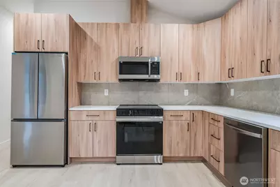 12531 25th Avenue NE #Unit A, Seattle, WA 98125 - Photo 10