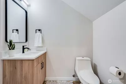12531 25th Avenue NE #Unit C, Seattle, WA 98125 - Photo 12