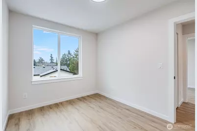 12531 25th Avenue NE #Unit B, Seattle, WA 98125 - Photo 26