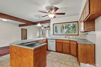 690 N 3rd Place, Kalama, WA 98625 - Photo 4