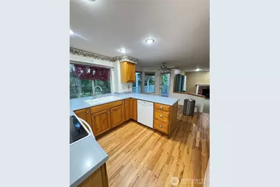 23346 NE 29th Pl, Sammamish, WA 98074 - Photo 10