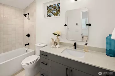 808 34th Avenue, Seattle, WA 98122 - Photo 24