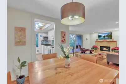 4629 W Lake Sammamish Parkway SE #H206, Issaquah, WA 98027 - Photo 8