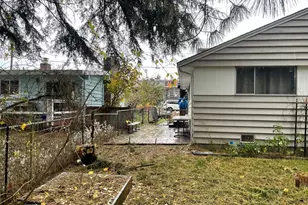 3701 SW 105th St, Seattle, WA 98146 - Photo 16