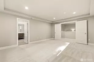 12055 SE May Creek Park Dr, Newcastle, WA 98056 - Photo 16