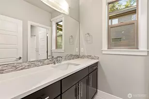 12055 SE May Creek Park Dr, Newcastle, WA 98056 - Photo 24