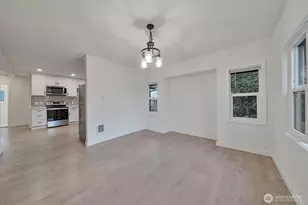 1003 S Adams St, Tacoma, WA 98405 - Photo 4