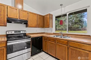 1321 Clover Loop SE, Olympia, WA 98513 - Photo 6