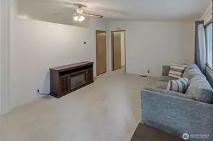 36819 Eatonville Cutoff Rd E, Eatonville, WA 98328 - Photo 10