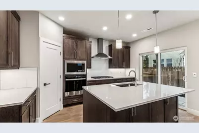 3822 194th Lane SE, Bothell, WA 98012 - Photo 2