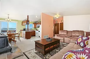 10 S Beach Dr, Hat Island, WA 98206 - Photo 4