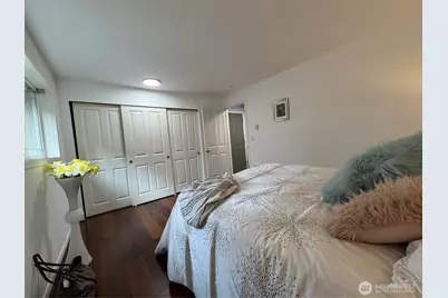 14006 SE 6th #14, Bellevue, WA 98007 - Photo 10