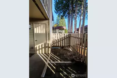 14006 SE 6th #14, Bellevue, WA 98007 - Photo 18