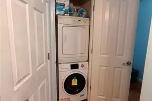 14006 SE 6th, Bellevue, WA 98007 - Photo 6