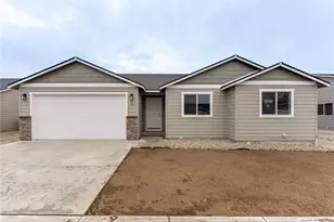 70 Salmon Dr, Wenatchee, WA 98801 - Photo 2