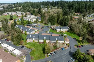 23405 Lakeview Dr, Mountlake Terrace, WA 98043 - Photo 22