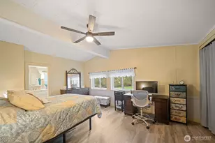 6605 Boston Harbor Rd NE, Olympia, WA 98506 - Photo 12